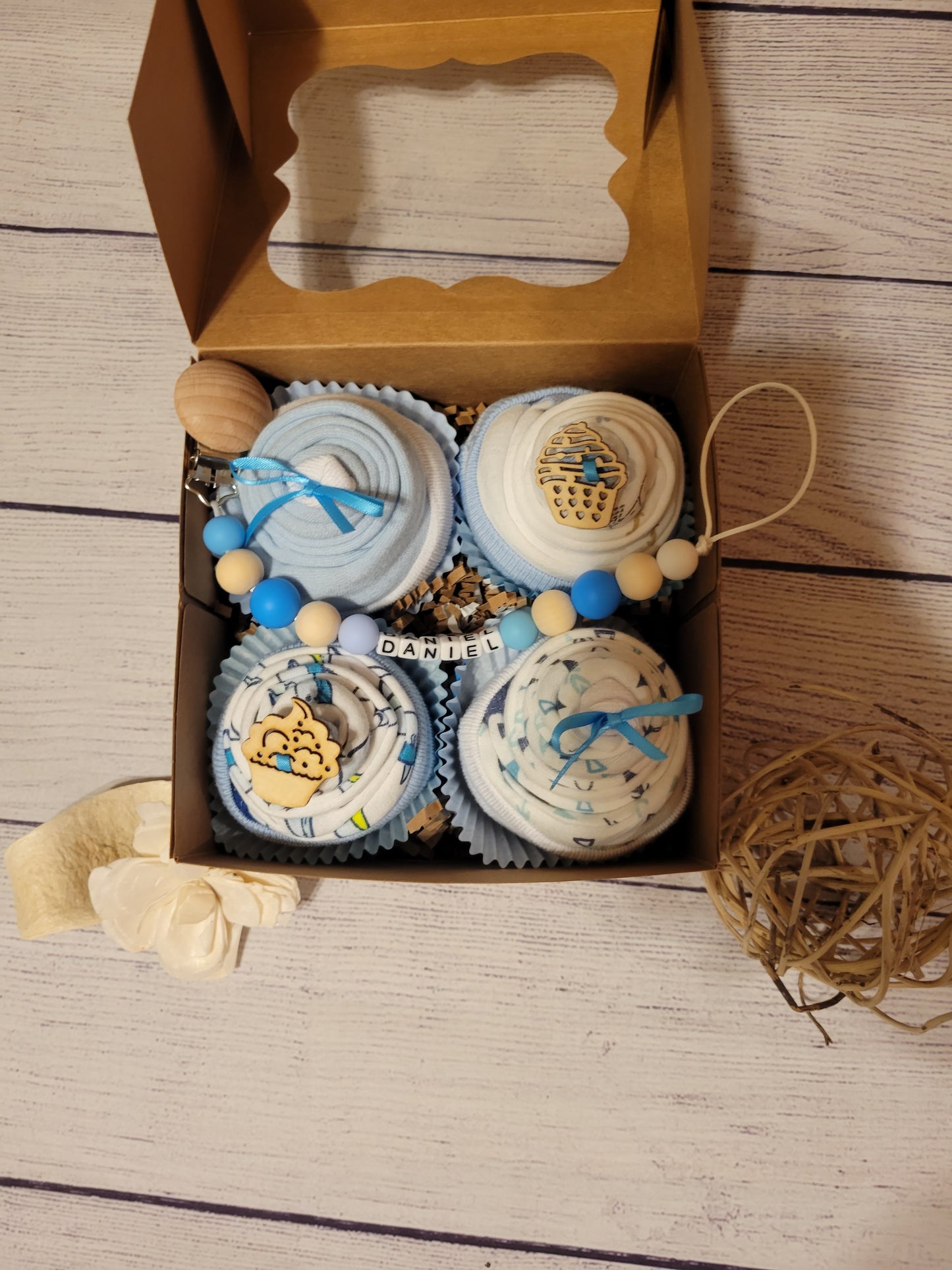 Qute Baby Boy Bodysuit Cupcake gift box