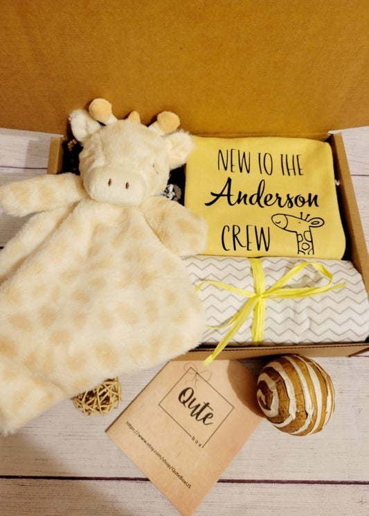 Qute unisex / gender neutral baby Giraffe gift box